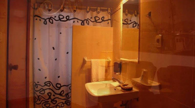 Hostal Cabrera Motril Luaran gambar
